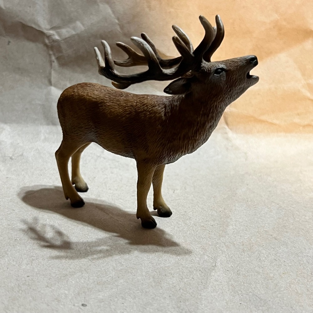 Schleich Small Stag Brown Bugling Elk Figurine 14647 2010